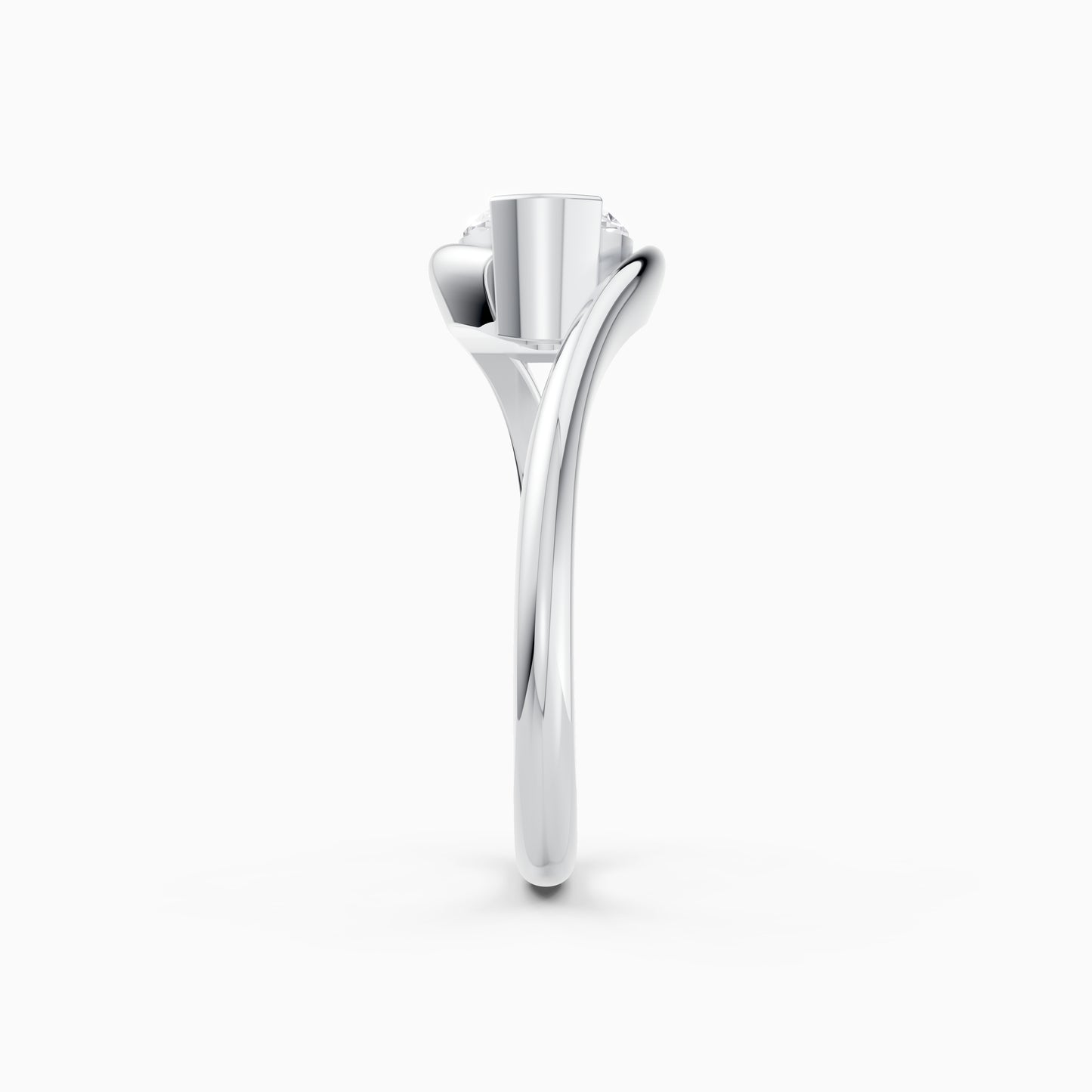 The Mira Half-Bezel Ring